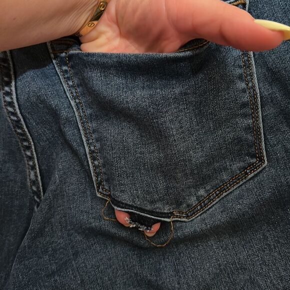 Old Navy Jeans - Picture 7 of 7